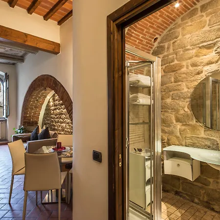 La Corte Del Re Suite & Rooms Arezzo-2